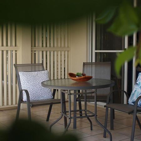 At The Sound Noosa Motel Noosaville Exterior photo