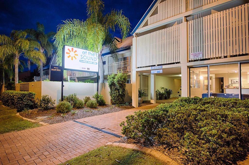 At The Sound Noosa Motel Noosaville Exterior photo
